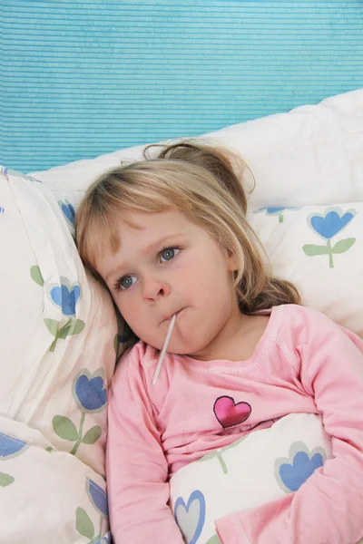 Sick little girl — Stock Photo, Image