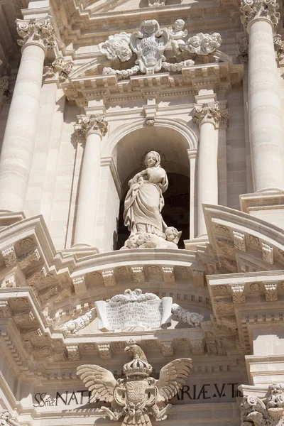 Madonna statue Italy — Stock Photo, Image