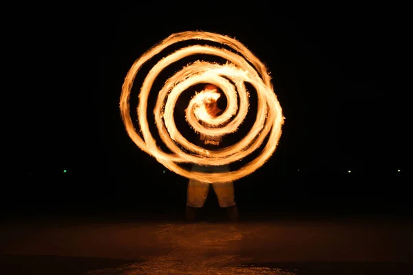 Poi Feu Action Sur Plage Nuit — Photo