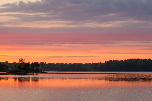 Jezero sunrise — Stock fotografie