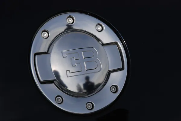 Otel dört sezon Bugatti Veyron önü (İsviçre Cenevre'de)