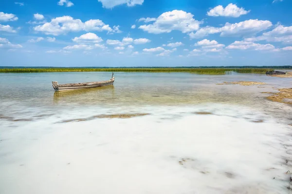 Landscape Lake Beach Fishing Boats Reeds — Stock Photo, Image