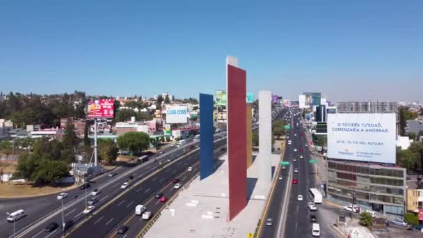 Naucalpan Estado México México Monumento Emblemático Llamado Torres Ciudad Satelite — Vídeo de stock