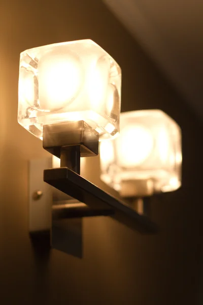 Современная настенная лампа — стоковое фото