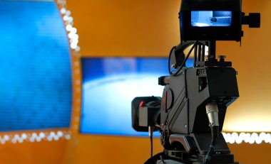 TV News stüdyo ile fotoğraf makinesi