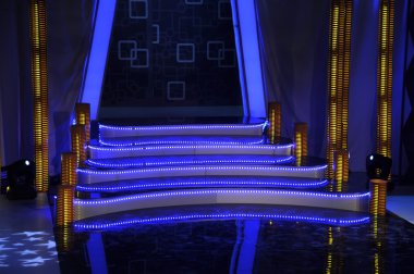 sahne ışıkları - üretim ve çekim tv için hazırlanan studio göster