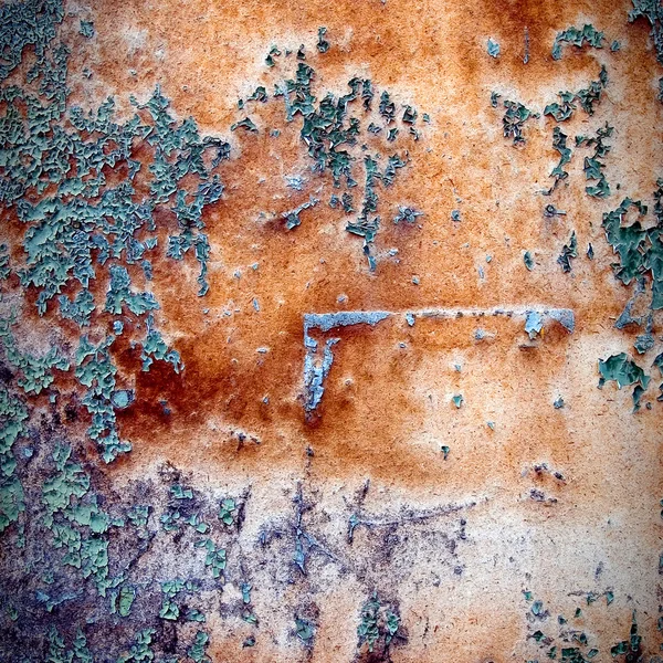 Schmutzige beschädigte rostige Wand — Stockfoto