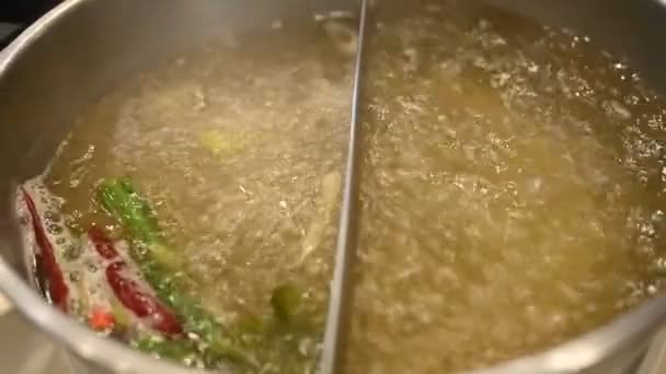 Sukiyaki Nebo Shabu Míchaná Zelenina Hrnci Vařící Polévky — Stock video