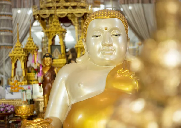 Socha Zlatého Buddhy Pozadí Sochy — Stock fotografie