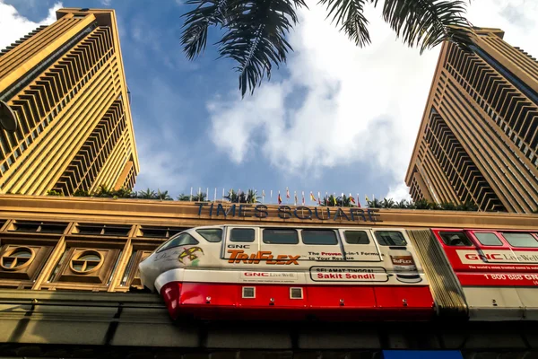 mono raylı Times Meydanı tarafından geçen kulala lumpur, Malezya