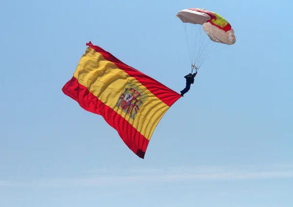 Paracaidista, ejército español — Stockfoto