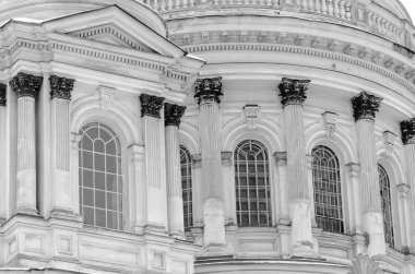 Katedral pencereleri