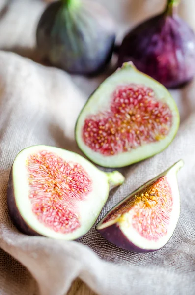 Ripe figs — Stock Photo, Image