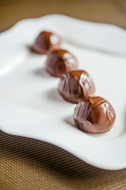 çikolata şekerleme