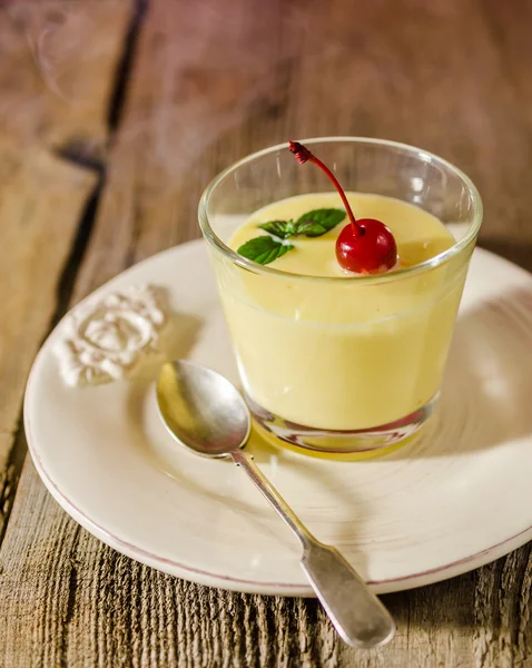Забайоне - итальянский алкогольный десерт — стоковое фото