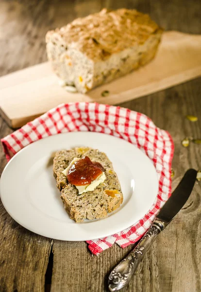 Pan irlandés con mantequilla y mermelada — Foto de Stock