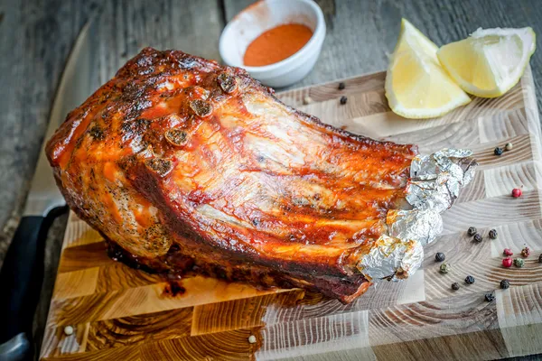 Costillas de cerdo asadas — Foto de Stock