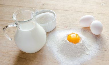 tatlı ekmek (panettone için temel malzemeler)