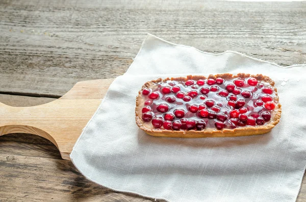 Tart with jellied fresh cranberries — Stock Photo, Image