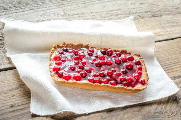 Tart with jellied fresh cranberries — Stock Photo, Image