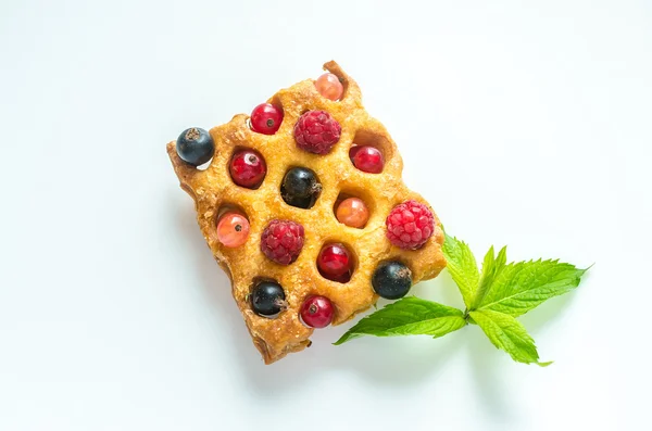 Belgium waffle with fresh berries — Stock Photo, Image