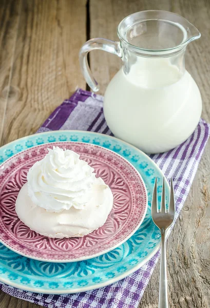 Meringue cake — Stock Photo, Image