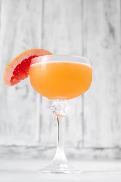 Glas Chihuahua Margarita Cocktail Garniert Mit Grapefruitscheibe — Stockfoto