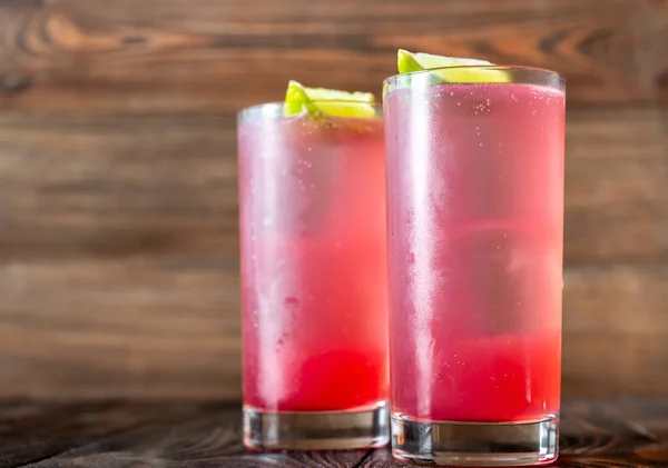 Two Diabo Cocktails Garnished Lime Wedges — Stock Photo, Image