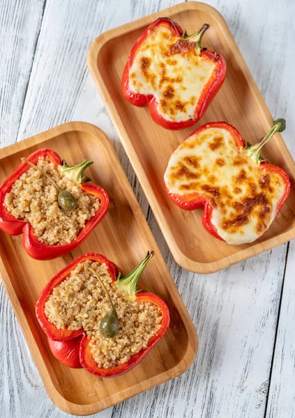 Baked Quinoa Cheese Stuffed Red Bell Peppers — Stock Photo, Image