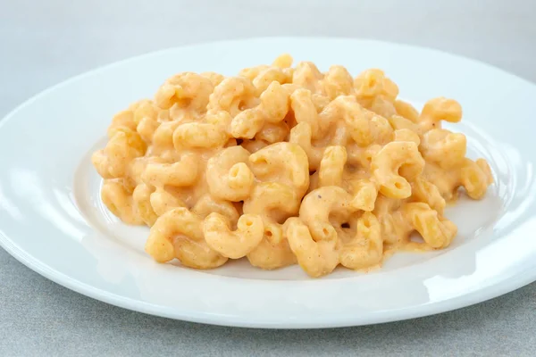 Portion Macaroni Cheese Plate — Stock Photo, Image