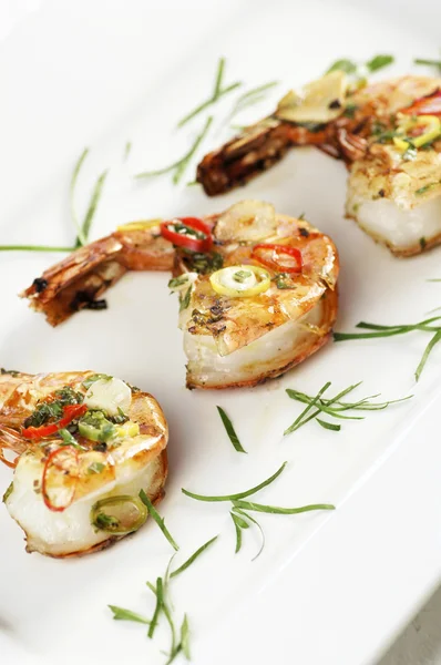 Chilli a česnek nakládaný a smažené krevety — Stock fotografie
