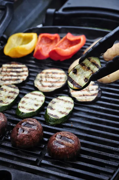 Verduras a la parrilla —  Fotos de Stock