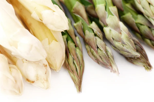 Witte en groene asperges — Stockfoto