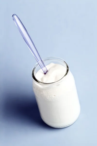 Produkty nabiałowe, jogurt — Zdjęcie stockowe