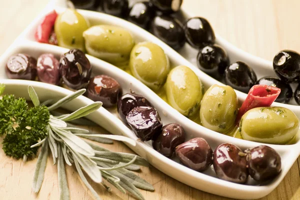 Trois sortes d'olives — Photo