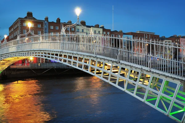 Ha'penny bridge in Dublin — Stock Photo, Image