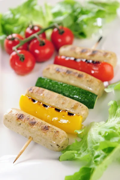 Légumes grillés et Wuerstchen — Photo