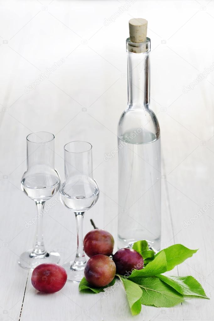 Obstbrand, Pflaume — Stockfoto © Silberkorn #34405493