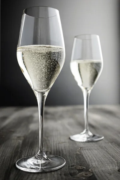 Deux verres de champagne Images De Stock Libres De Droits