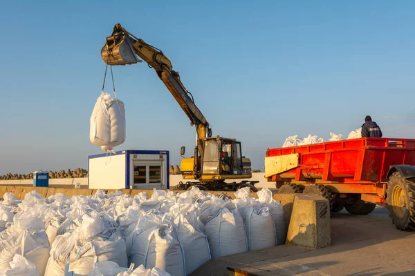 Wladyslawowo Polen Januar 2017 Der Bagger Arbeitet Hafen Von Wladyslawowo — Stockfoto