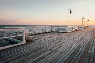 Gdynia Orlowo rıhtımı sabah. Baltık Denizi, Polonya