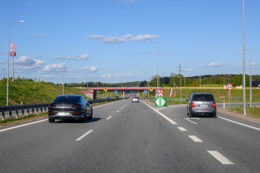 Koscierzyna, Polonya - 15 Mayıs 2022: Polonya 'nın Koscierzyna kentinin çevre yolu