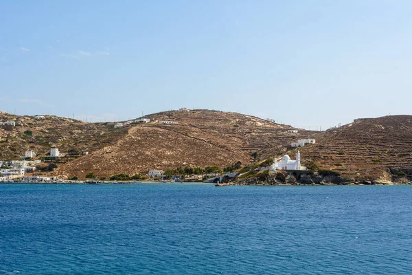 Port Ios Island Greece Picturesque Bay Small Settlement Characteristic Church — Stock Photo, Image