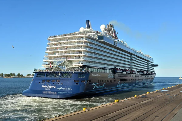 Gdynia Poland July 2022 Luxury Cruise Ship Mein Schiff Leaving — Photo