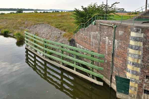 Gdanska Glowa Watergate Allows Sailing Szkarpawa River Protects Uawy Flooding — Stok fotoğraf