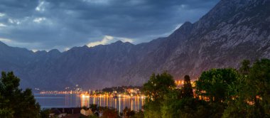 Karadağ 'ın güneybatısındaki Adriyatik Denizi' nin Kotor Körfezi (Boka olarak da bilinir)
