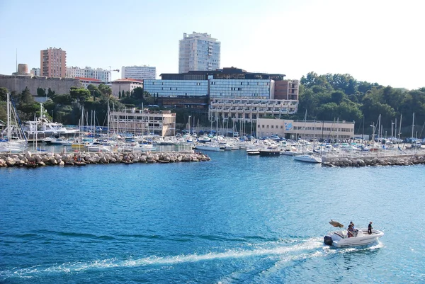 Jachten in de oude haven van Marseille — Stockfoto