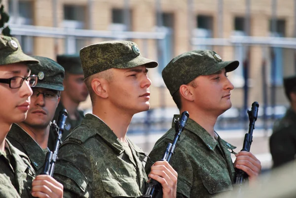 Man in a military uniform at the time of the oath of service in the Air Force — Stock Photo, Image