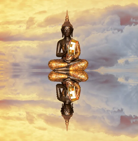 Buddha staty — Stockfoto