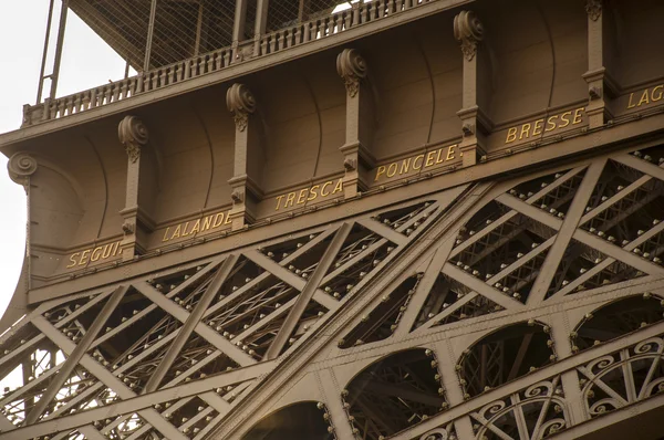 Torre Eiffel en París — Foto de Stock